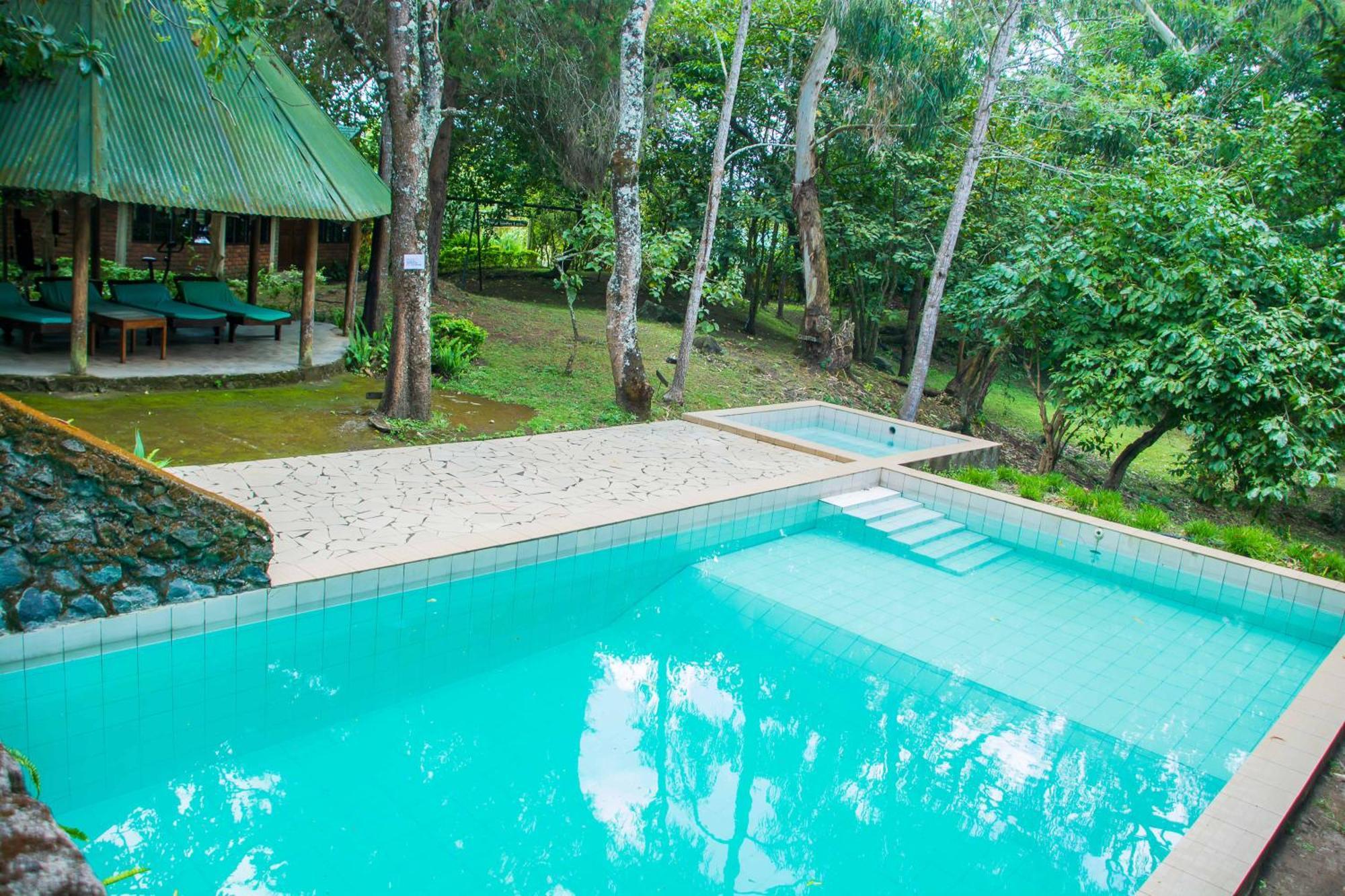 Meru Mbega Lodge Usa River Exterior photo