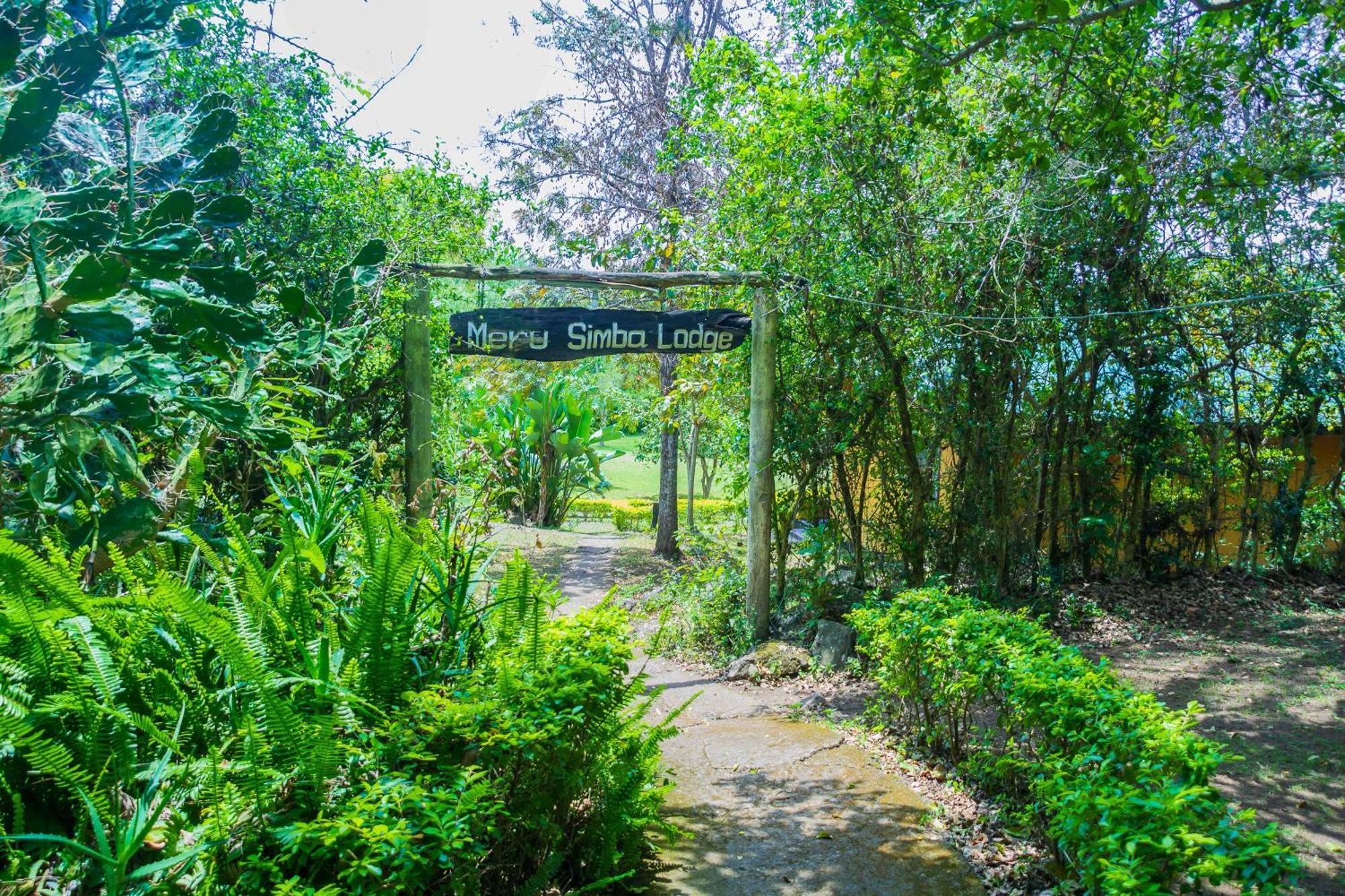 Meru Mbega Lodge Usa River Exterior photo